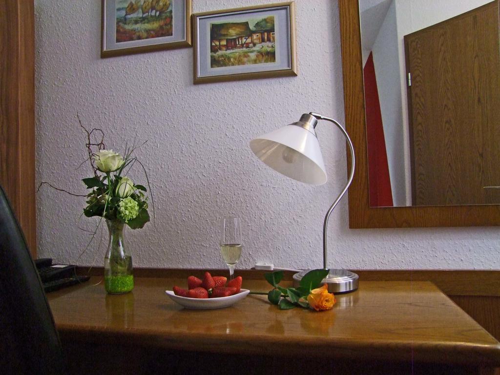 Hotel Beller Kenzingen Luaran gambar